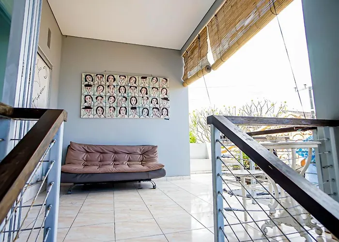 Best Canggu Hostel Хостел *